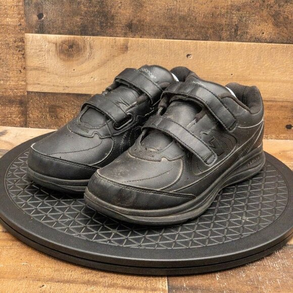NEW BALANCE 576 HOOK AND LOOP MENS ATHLETIC SHOES BLACK LEATHER LOW SIZE 9.5EEEE - Picture 1 of 9
